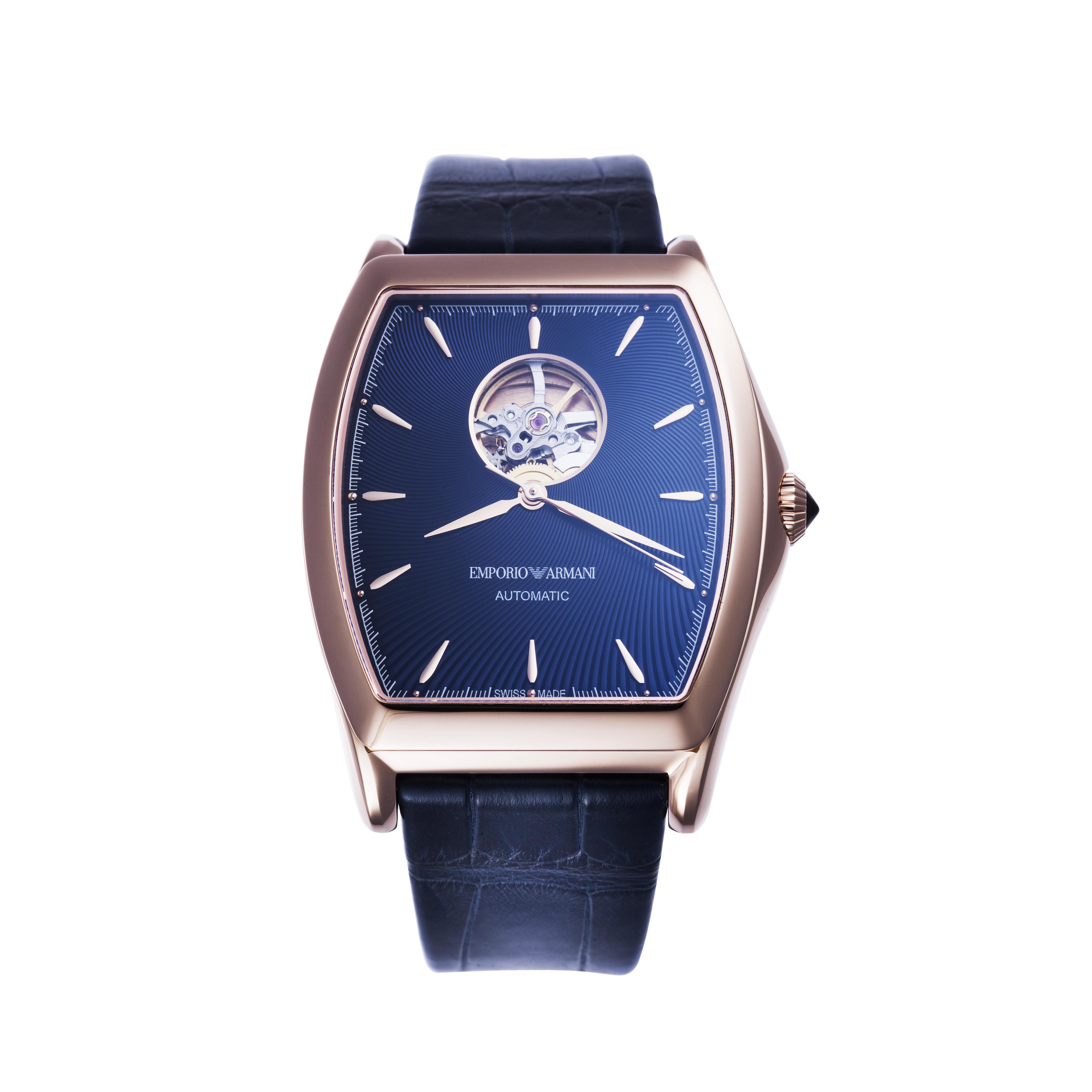 Emporio Armani Classic .摄：陈文浩、Kenny Li