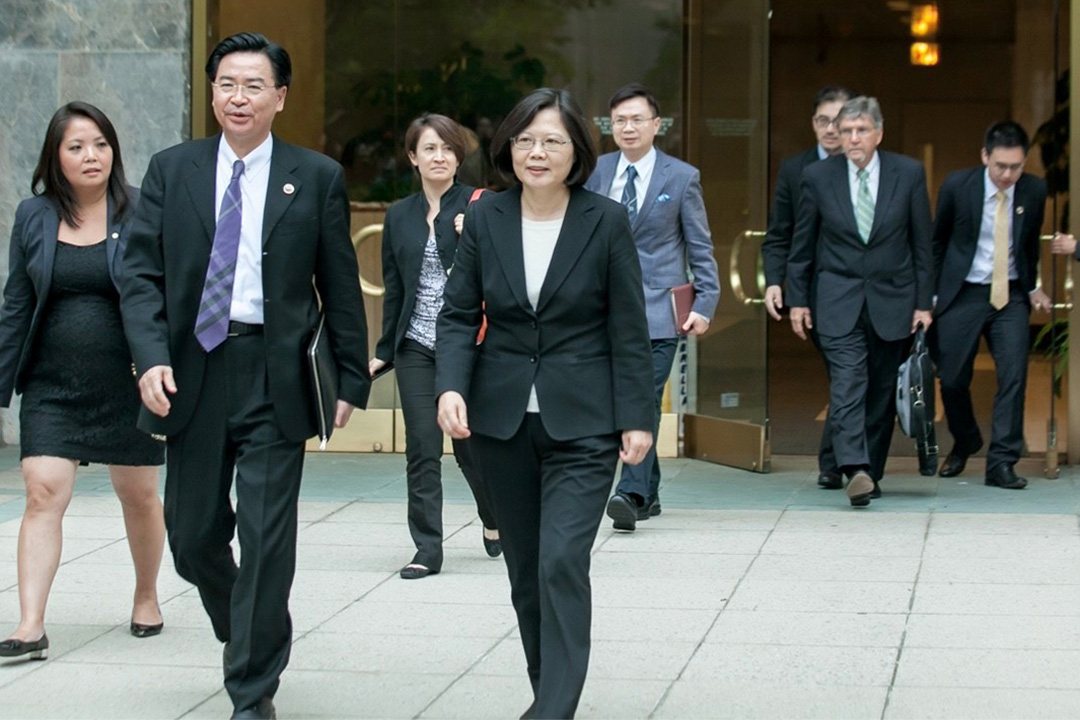 蔡英文較早前訪問美國期間,她曾到訪民進黨駐美代表處。