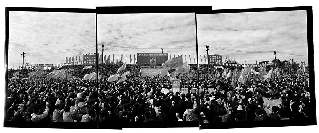 1966年9月13日,黑龙江哈尔滨人民体育场,红五类子弟大会。