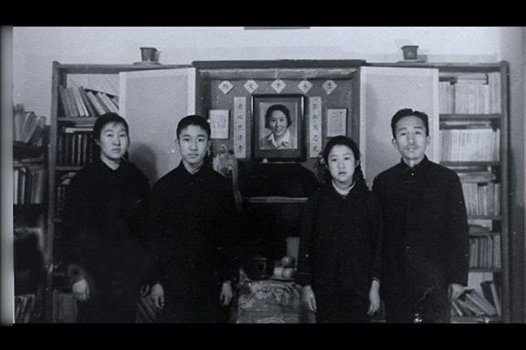 《我雖死去》劇照。