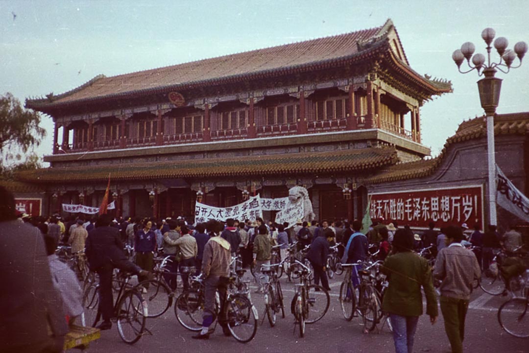 遇難者吳向東生前用海鷗相機拍攝的八九學運時刻。