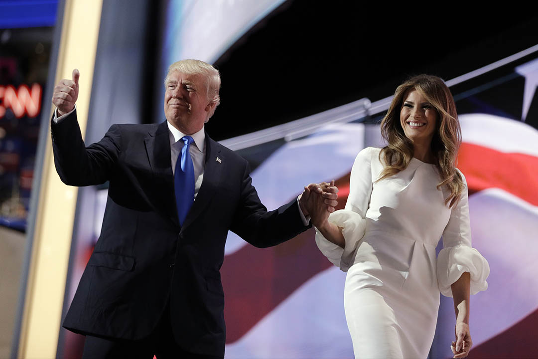美國共和黨總統參選人特朗普(Donald Trump)與妻子梅拉尼亞(Melania Trump)。