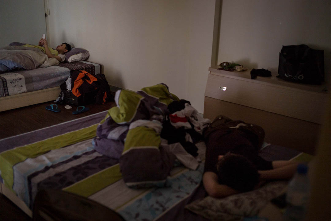 隊員們長期住在一起,有助培養,作息時間也相似。