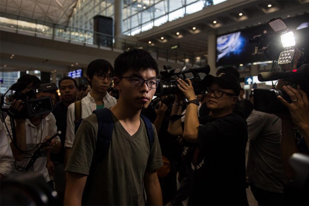 2016年10月6日,香港众志秘书长黄之锋被泰国当局拒绝其入境,扣留十多小时后,被遣返回港。