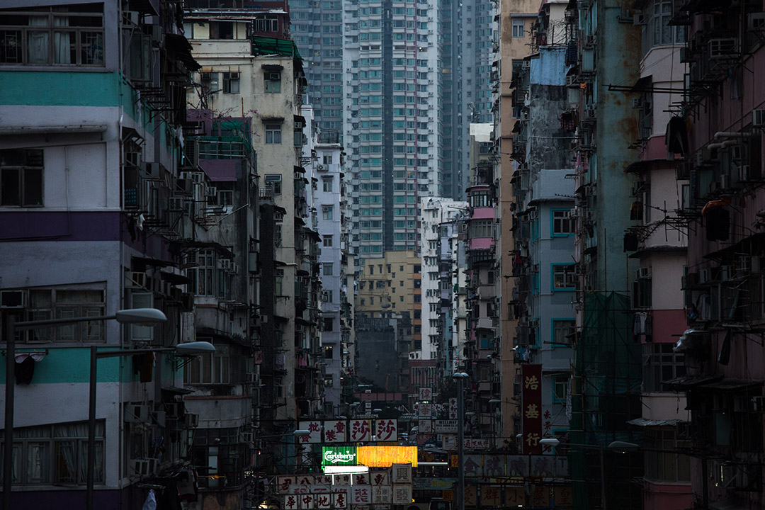市區舊樓有重建價值,雖然時間較長,但發展成本較買地發展低。