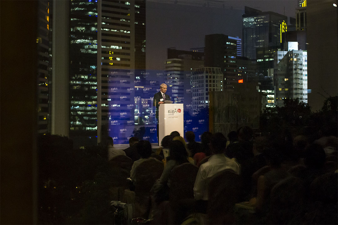 卜睿哲(Richard C. Bush)來到香港宣傳新書《 *Hong Kong in the Shadow of China: Living with the Leviathan*》。