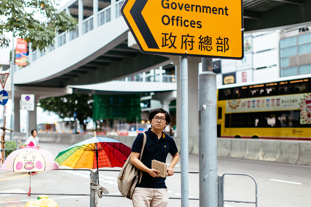 雨傘運動期間,鍾智豪每隔幾天便會到金鐘佔領現場觀察、繪畫。