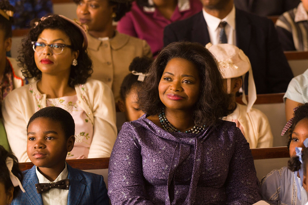《Hidden Figures》劇照。在 NASA 工作期間，桃樂西曾多次嘗試申請管理職位，但未能再度如願。