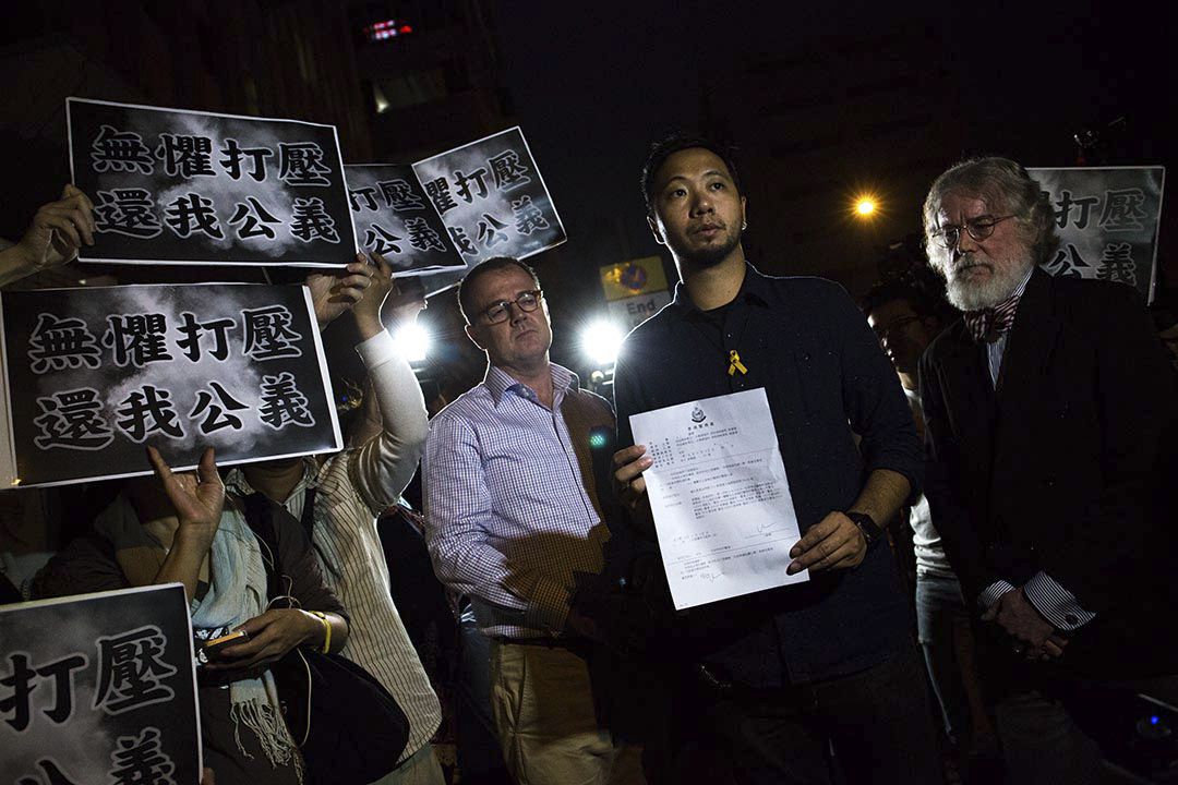 2016年5月30日,曾健超因在2014年佔領運動期間向警察淋潑液體,被九龍城裁判法院裁定一項襲警及兩項拒捕罪成,就這三個罪行判處監禁三週到五週,同期執行。他獲准以現金300元保釋等候上訴。