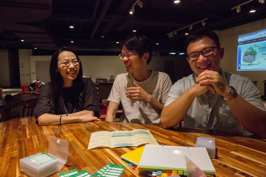 「哲學新媒體」創辦人鄭凱元、邱獻儀和莊元輔。