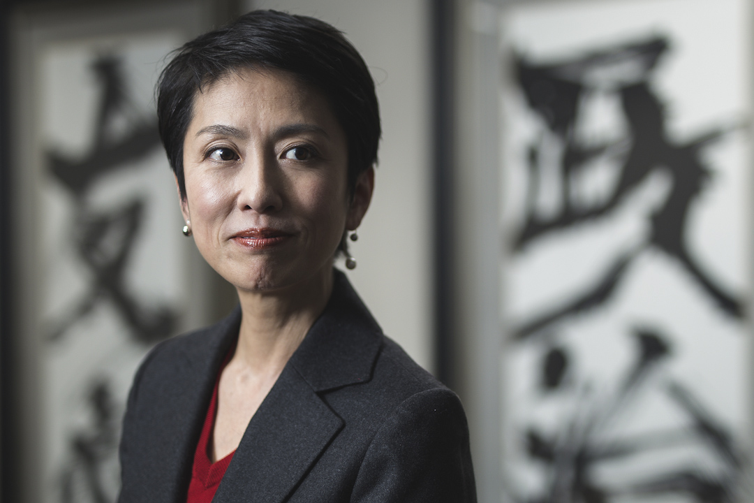 蓮舫個人人氣高企,民進黨正希望藉助她的清新形象,帶動民進黨支持率上升。