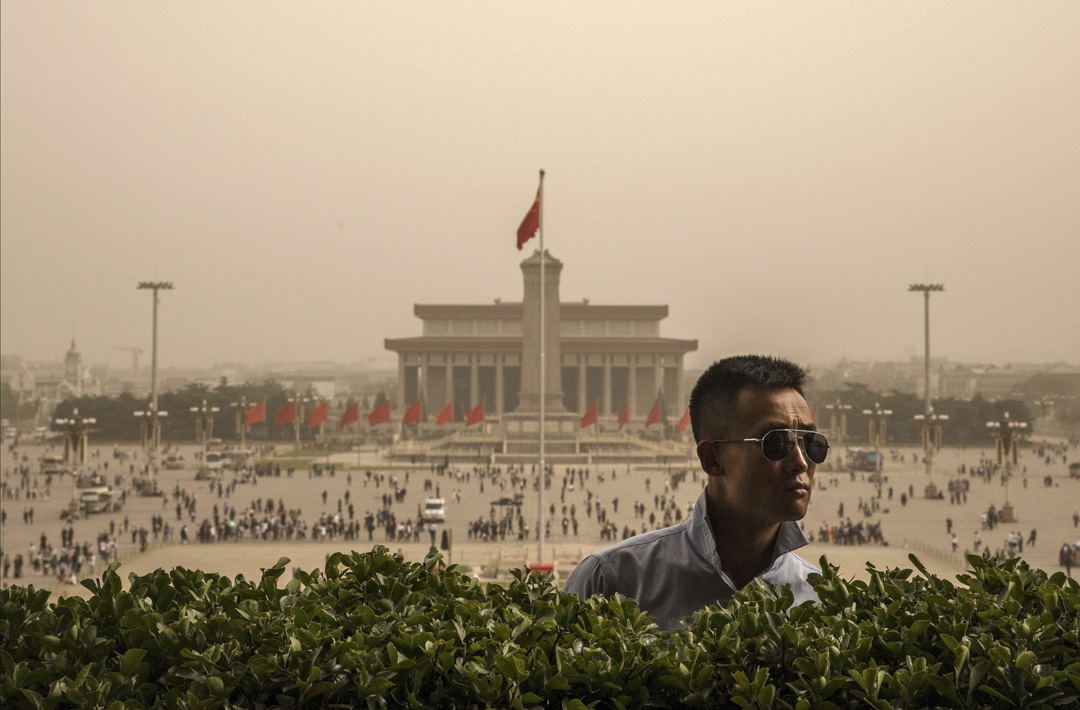 北京的霧霾嚴重，空氣混沌不清，長期影響北京居民的生活。