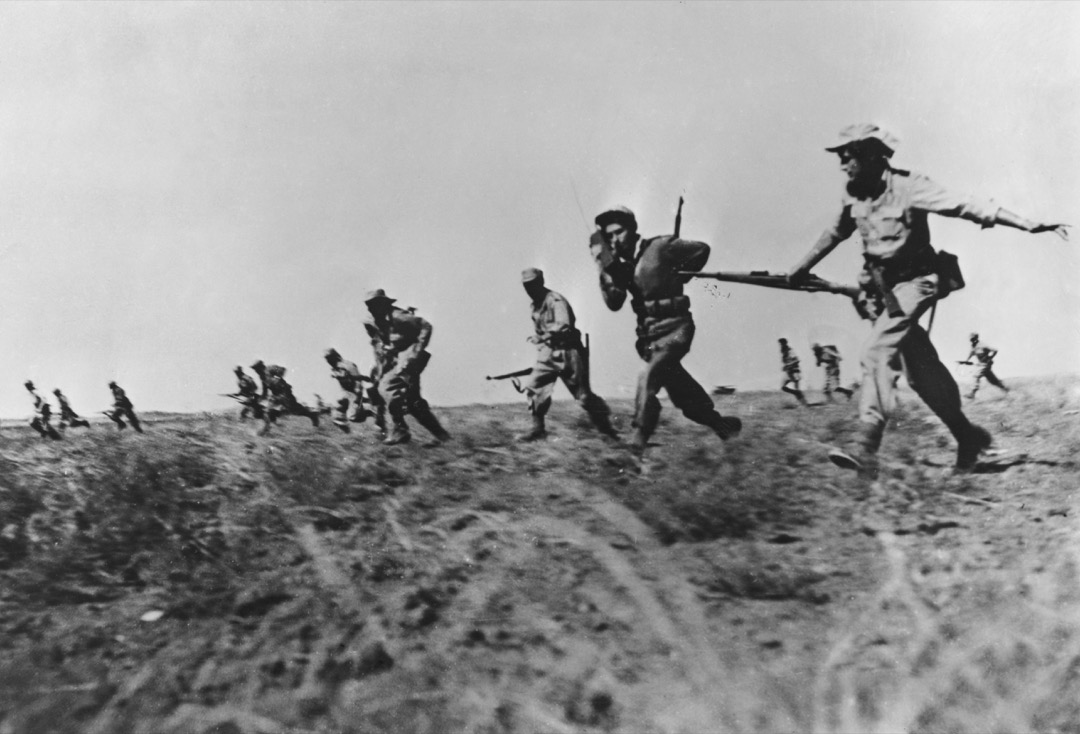 1948年10月,以色列步兵在以色列內蓋夫地區對埃及部隊進行全面反攻。