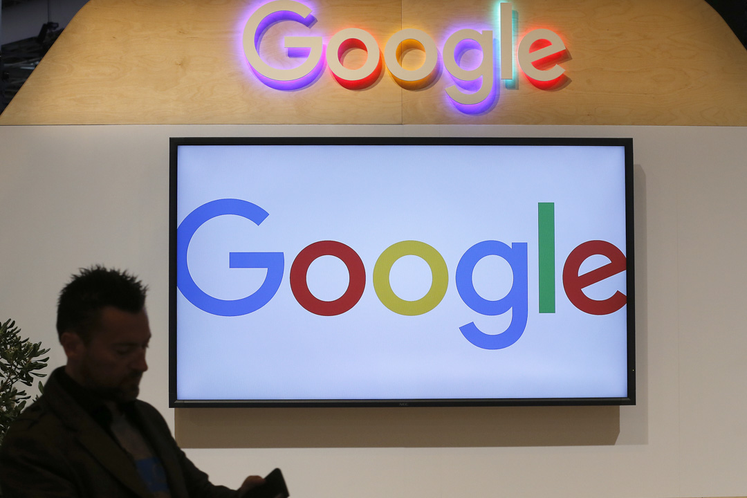 奧地利運動人士Max Schrems以違法運作為由,分別對谷歌(Google)的安卓系統、臉書(Facebook)及其旗下的 Instagram(IG)和 WhatsApp 的子公司提起訴訟。若歐洲的監管機構定性成違法,谷歌的母公司 Alphabet 最高將面臨 37 億歐元罰款。