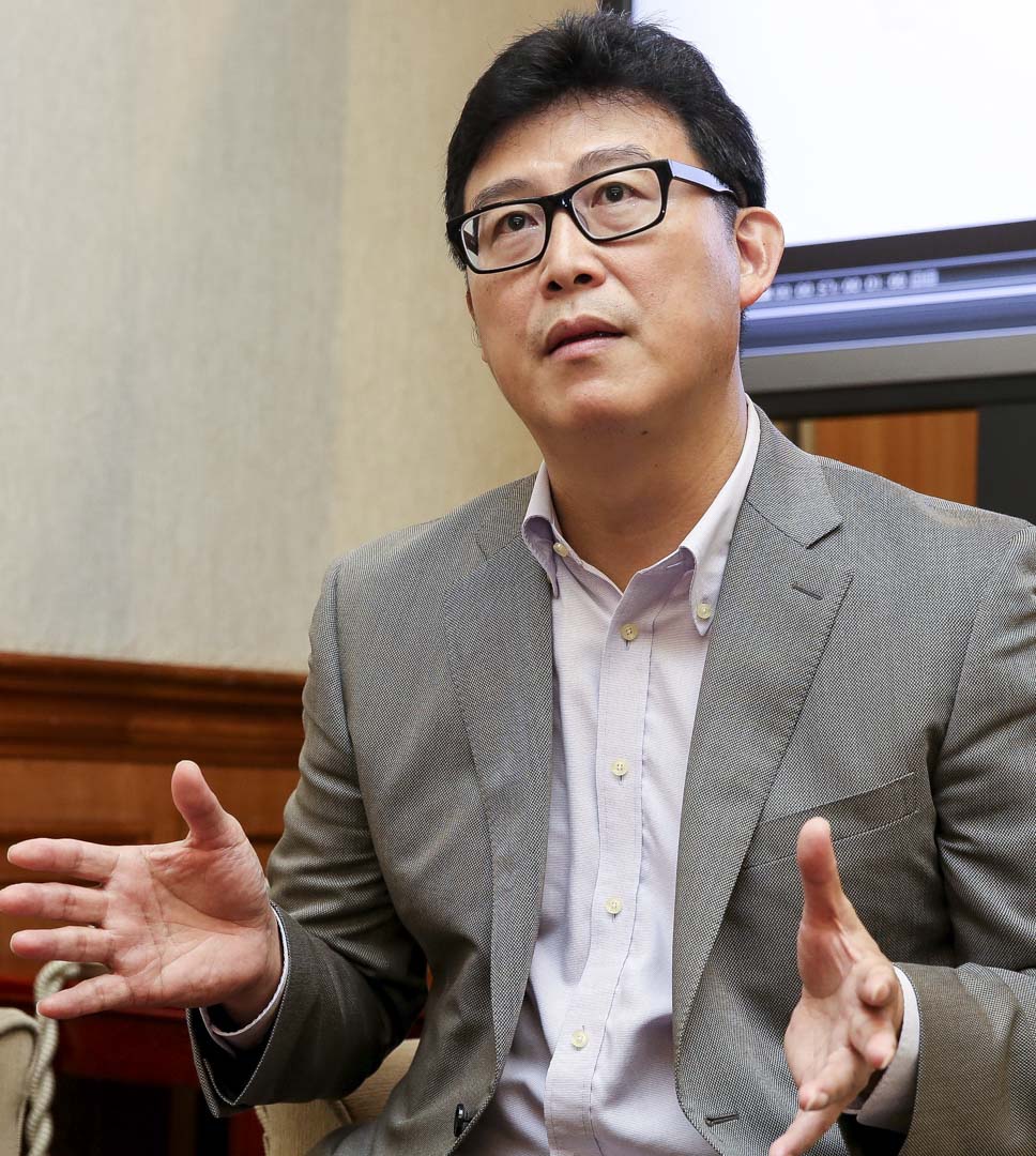 2018年5月30日,民進黨中執會確定不再與無黨籍現任市長柯文哲合作,而徵召自家黨員姚文智參選台北市長選舉。