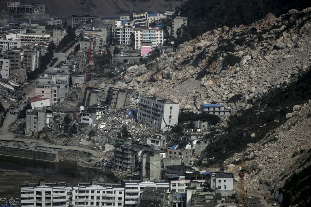汶川大地震后,身体各处进行截肢、急需康复治疗的伤员超过了7000人。而2008年的中国,医疗康复体系薄弱而不成熟。