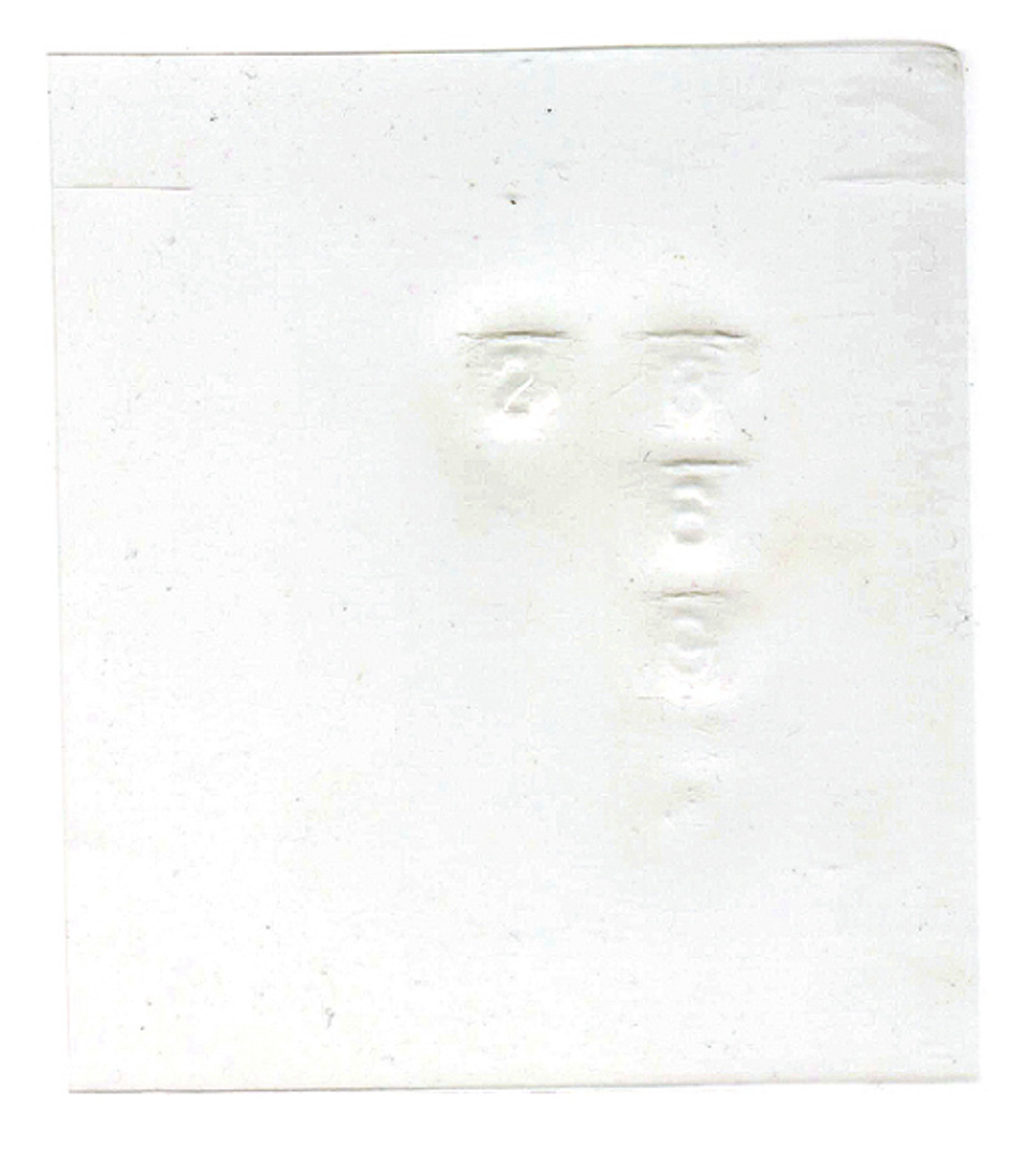 《3692 》 為了減少沙士的傳播,管理公司在大廈的密碼鎖上加了一張膠片,並且定時清潔和更換。這是一張用舊了的膠片,上面壓印了居民出入的痕跡,3692是大廈的密碼(有趣的是密碼竟然印了在密碼鎖上!)(2003年5月11日,膠片/plastic sheet)