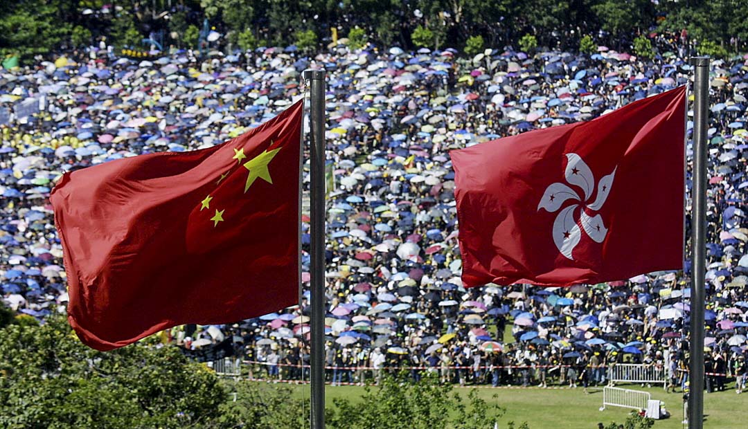 2003年,香港沙士SARS疫症爆發,政府推動《基本法》廿三條立法。民陣以「反對23 還政於民」為主題,第一次舉辦七一遊行,並宣布遊行人數達50萬。數天後時任行政會議成員田北俊辭職,自由黨倒戈反對倉促立法,隨後政府宣布無限期押後草案二讀,並最終於同年9月初撤回草案。