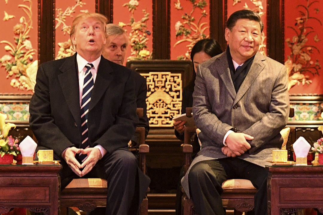 中国认定特朗普是商人,只注重金钱利益,而中国“最善于与商人打交道”,以为只要“给够利益”,中美就能和平共处。