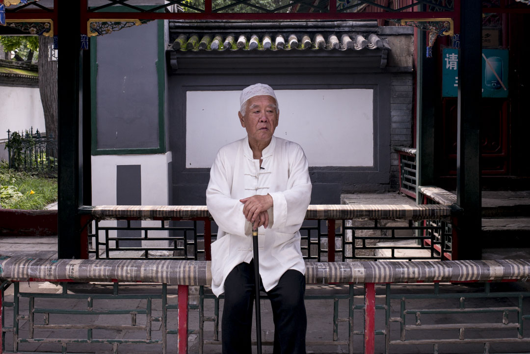洪光,75歲,牛街居民。