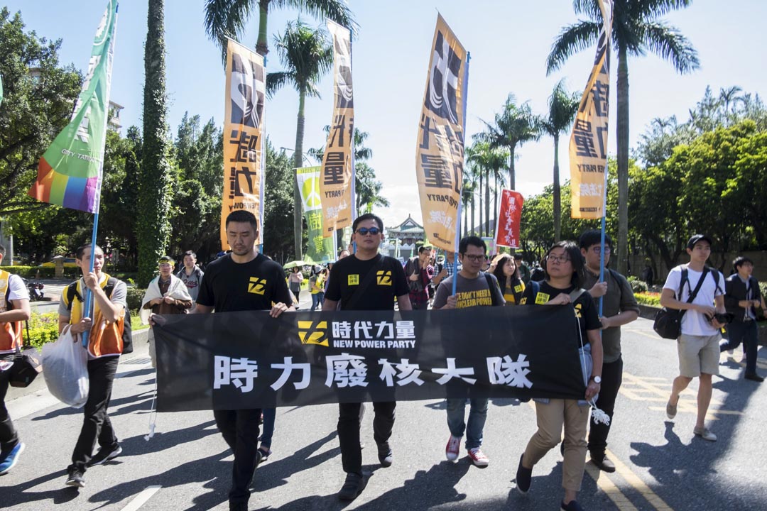 “时代力量”主席黄国昌喊出“至少上20席”的目标。本届议员选举能否开出漂亮成绩,成为能否延续政党生命、站稳基层的关键一役。