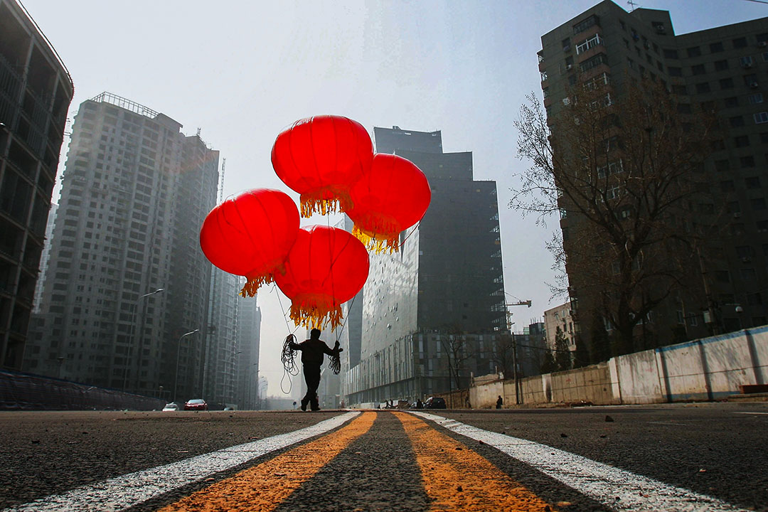 直至今日,一个依旧冷酷的现实是,虽经一个半世纪的奋斗,中国还是一个半现代之国。