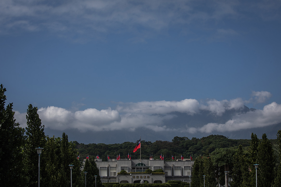 據他統計,前前後後一共交給縣府18支影片,106年度有12支,107年度6支。 圖為花蓮縣政府。