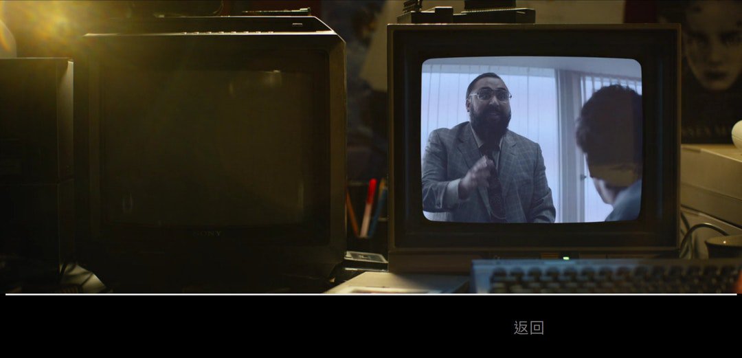 在《潘達斯奈基》中,你能做的選擇相當有限,當某個選擇導致劇情無法推展時,影片會自動回到上個關鍵節點讓你重新選擇。