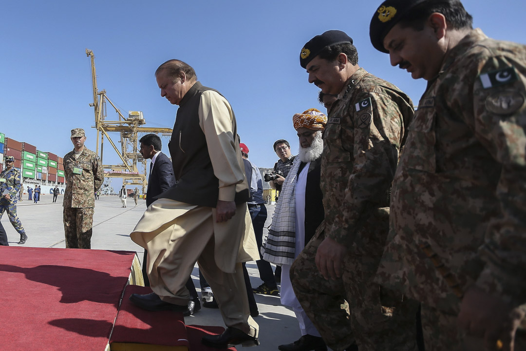 2016年11月13日,时任巴基斯坦总理谢里夫(Nawaz Sharif)出席中国投资的瓜达尔港开航揭幕典礼。