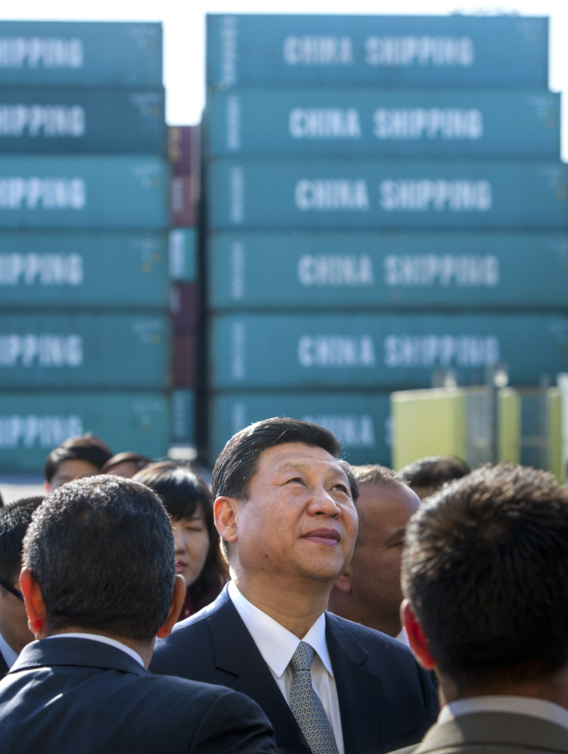 2012年2月16日,时任国家副主席的习近平访问位于美国加州洛杉机港口。