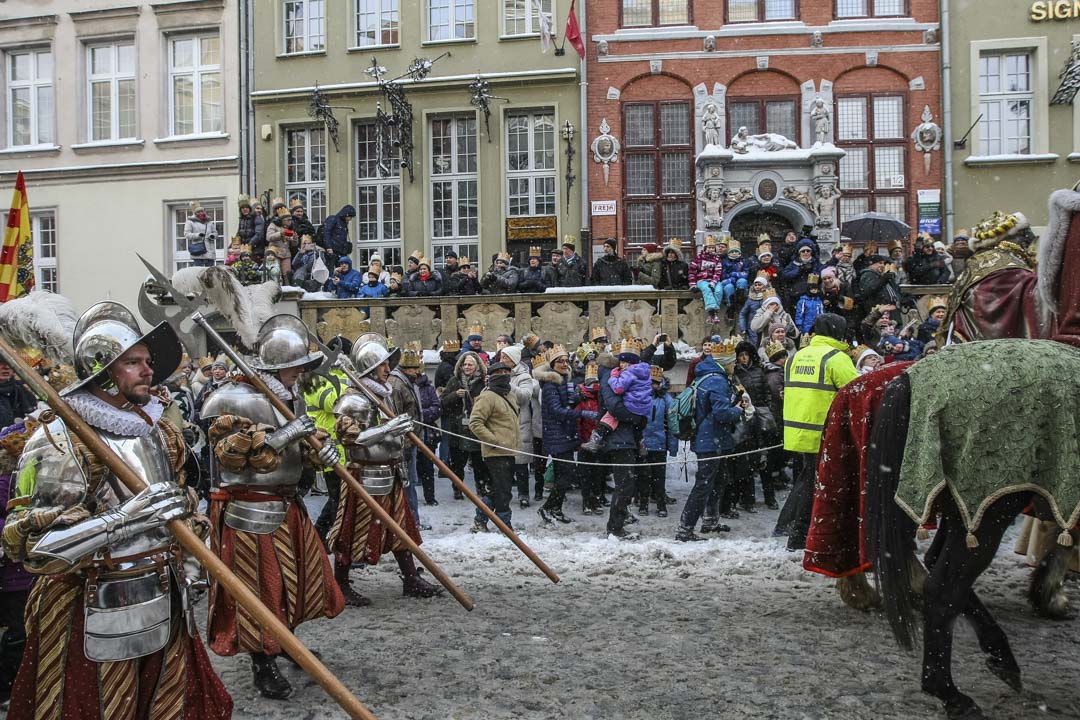 2017年1月6日,波兰格但斯克(Gdansk)旧城举行三王节游行。