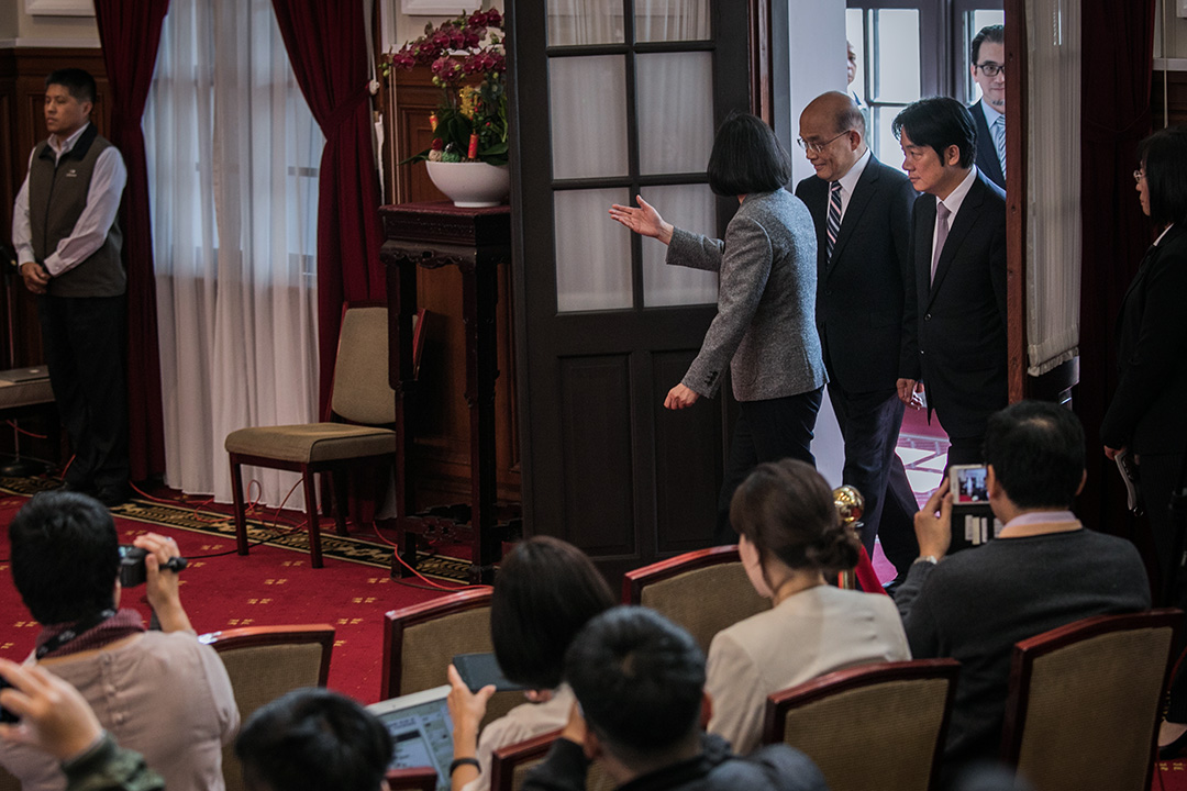 2019年1月11日,蔡英文在總統府舉行記者會,正式任命前行政院長蘇貞昌為新任閣揆,與即將卸任的行政院長賴清德上台發言。