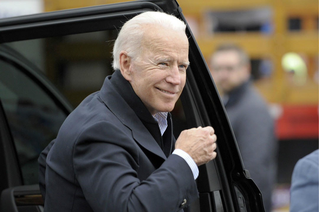 2019年4月18日,美国麻省波士顿,前副总统拜登(Joe Biden)参加工人罢工集会并发表演讲。