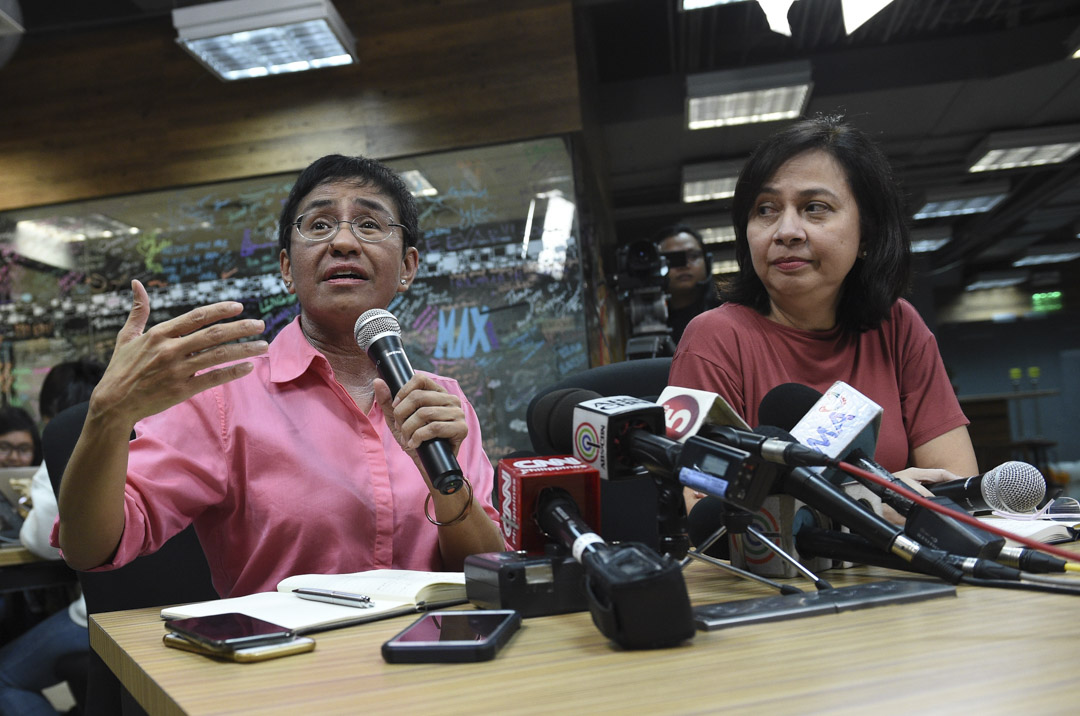2018年1月15日,雷薩(Maria Ressa)在獨立媒體 Rappler 的辦公室舉行新聞發布會。