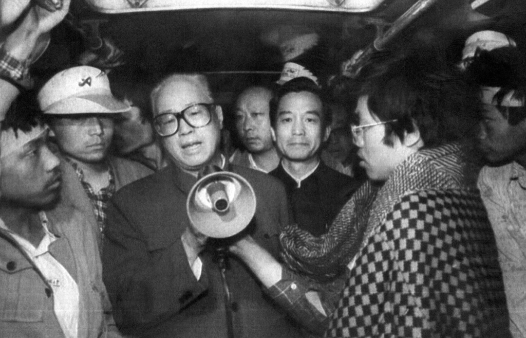 令吳國光感到為趙紫陽工作是一件自豪的事，是後來趙在天安門對學生及大眾的講話。