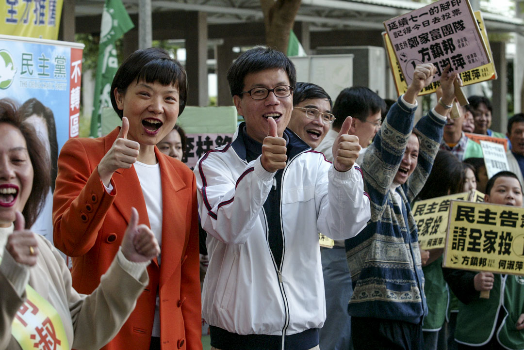 2003年七一遊行後,泛民主派於隨後的區議會選舉中大勝,帶來了一些轉變。
