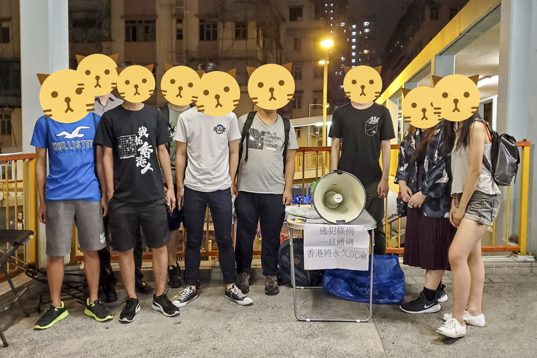 連登的全民自發派發反修例傳單行動。