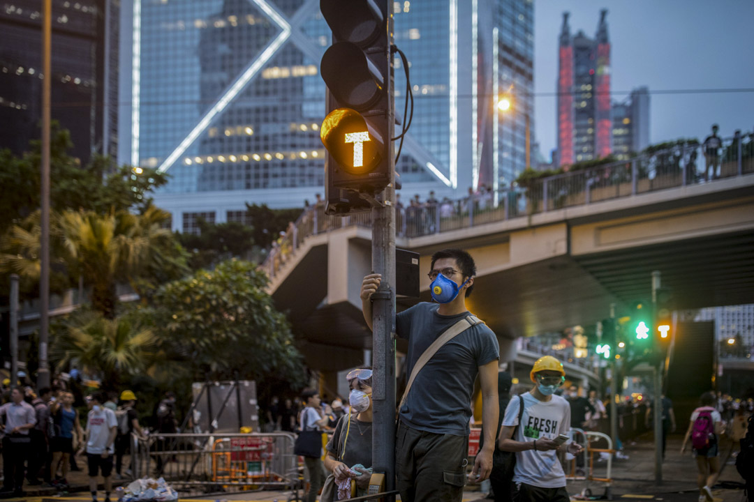 2019年6月12日，一名示威者在金钟道。