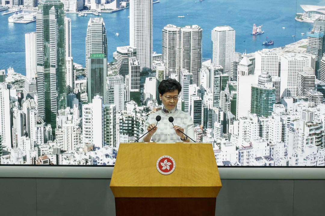 2019年6月15日,林郑月娥召开记者会,宣布暂缓修订《逃犯条例》 。