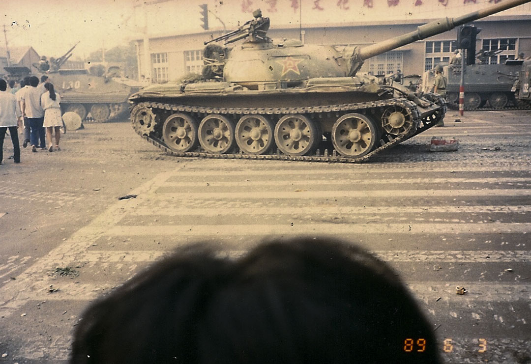 北京馬路上的坦克車。