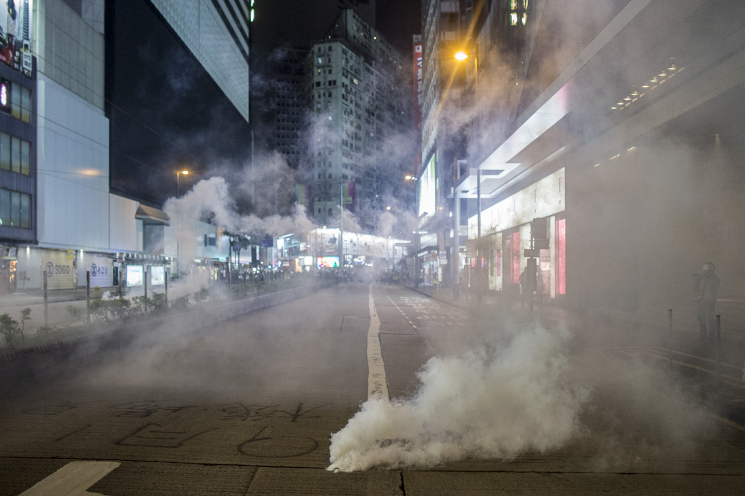 2019年9月8日,警察在銅鑼灣市中心施放催淚彈。