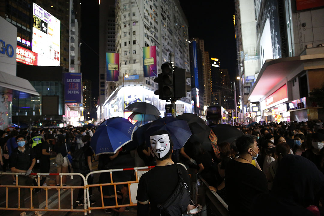 2019年10月4日，港岛，示威者集结抗议港府通过紧急法。