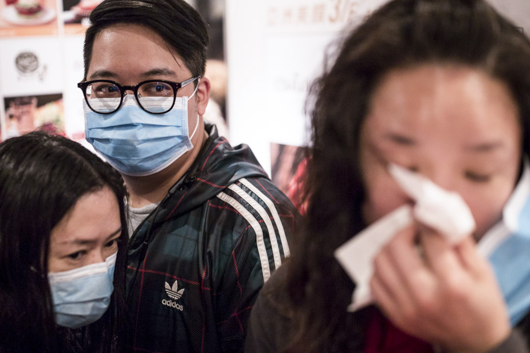2020年1月24日,香港街上有不少人都戴上口罩保護自己。