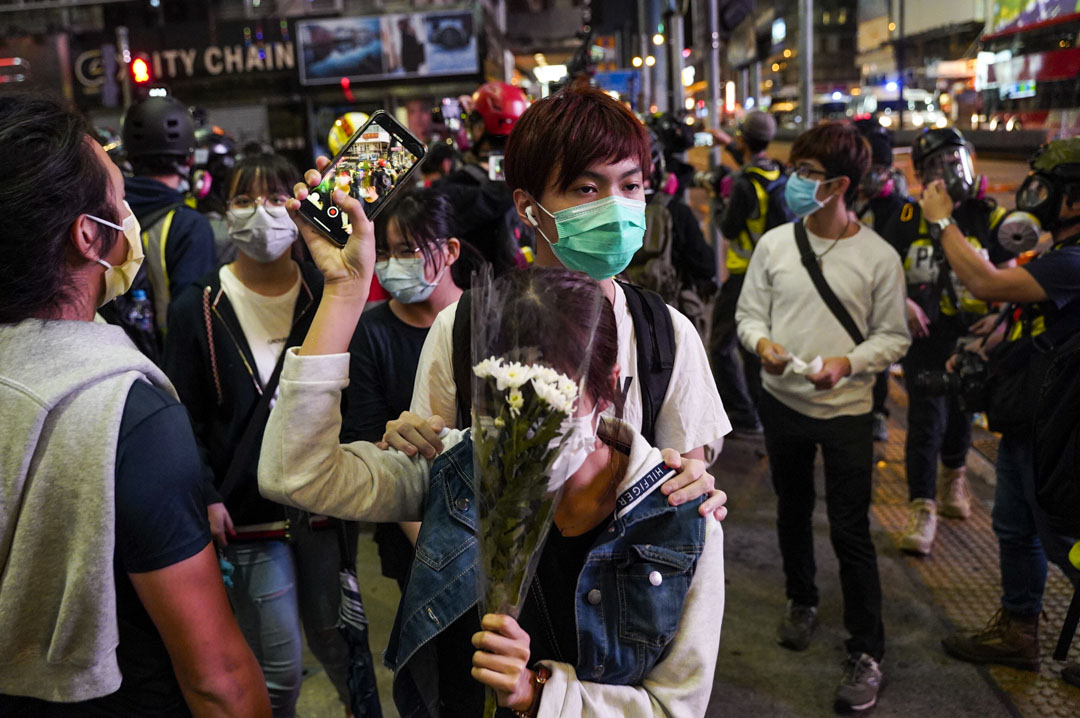 2020年2月29日，反修例運動期間的「8.31太子站事件」至今半周年，有大批市民到太子站外獻花悼念，其後示威者與警員爆發衝突。