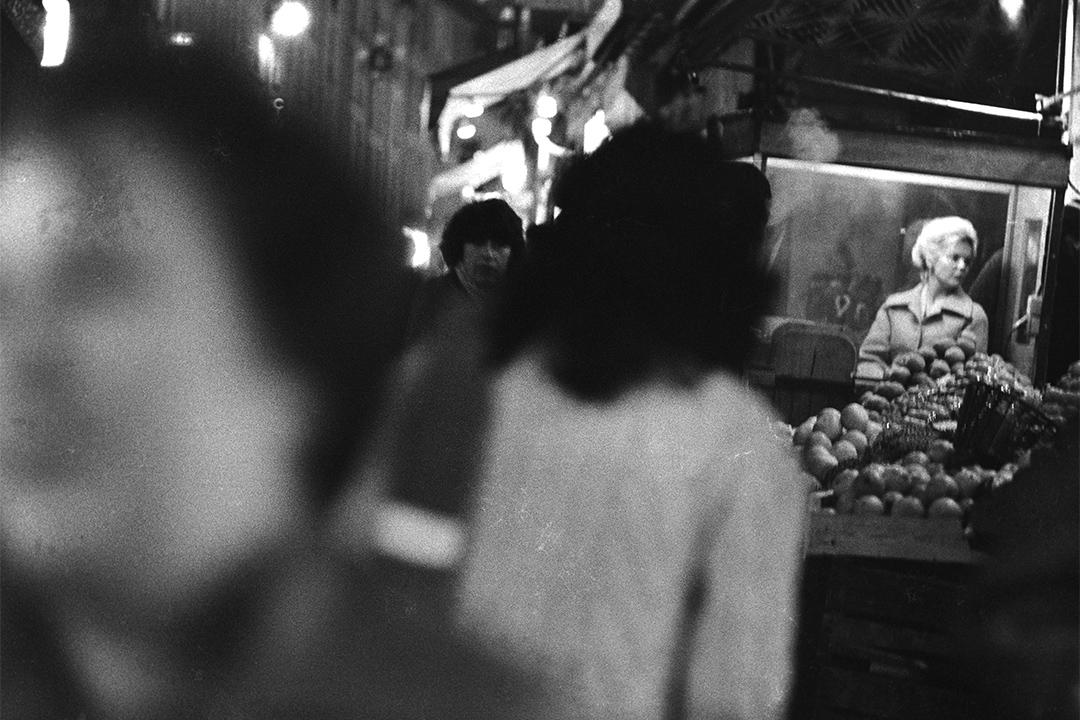 水菓贩(1976-1980)。