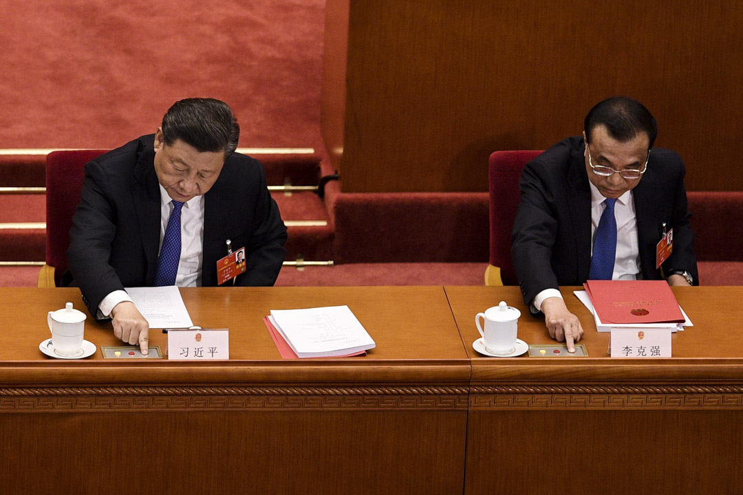 2020年5月28日,國家主席習近平和總理李克強在全國人大閉幕會議上對起草香港國家安全法的提案進行表決。