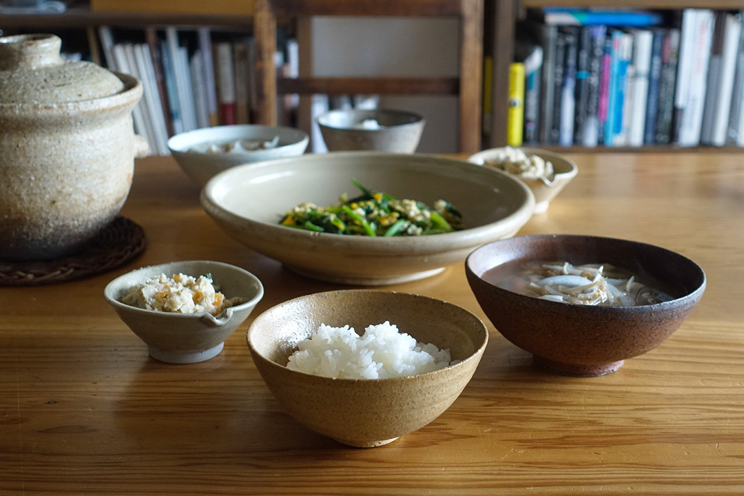 一饭、一汁、一菜,另外一个常备菜,便是简单的一顿。