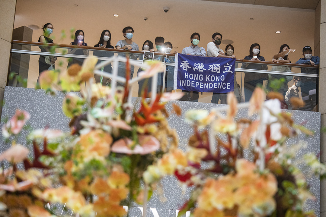 2020年5月28日香港,市民在置地廣場舉行集會,高呼「光復香港時代革命」。