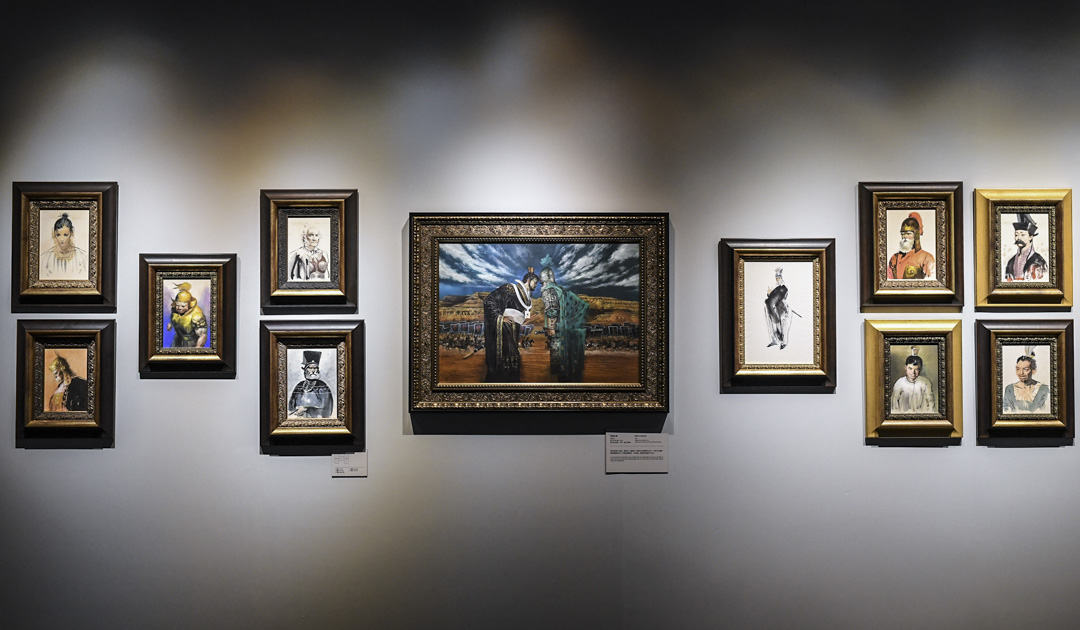 郑问故宫大展。