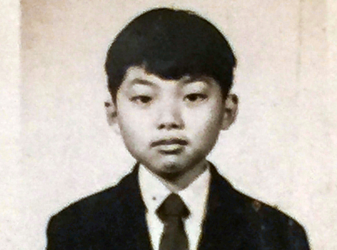 邢福增教授的小学照片。